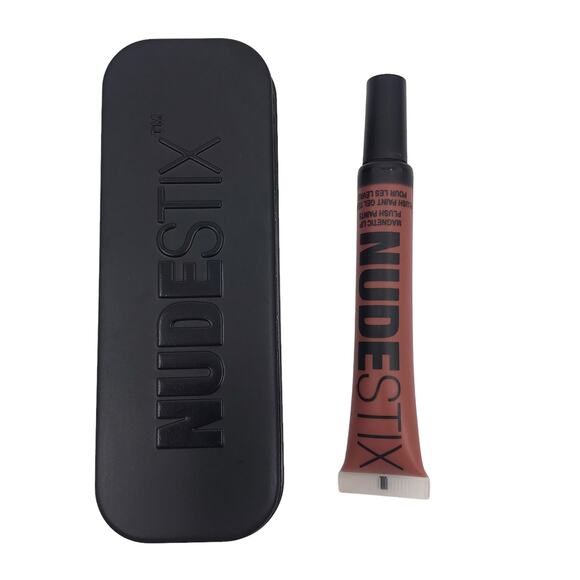 NUDESTIX Magnetic Lip Plush Paints 10ml/ 0.34 fl.oz. Hot Paprika NIB - Picture 1 of 7